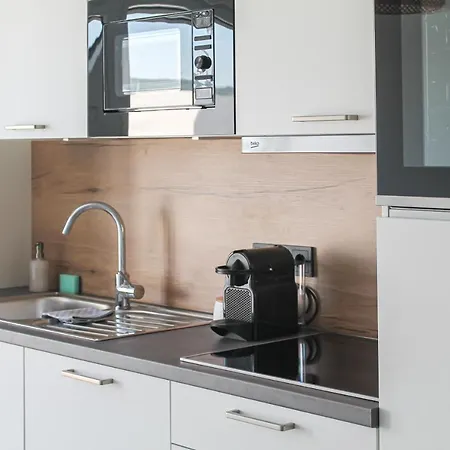 Buddha Apartment - Stadtnah, Balkon, Parkplatz, E-Ladestation Fuer Autos & Fahrraeder, Fitnessstudio Кобленц Экстерьер фото