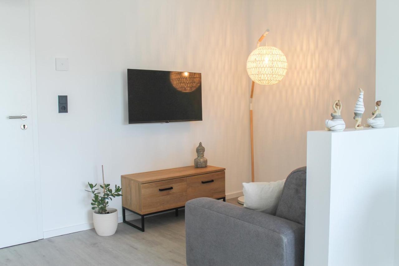 Buddha - Stadtnah, Balkon, Parkplatz, E-ladestation Fuer Autos & Fahrraeder, Fitnessstudio