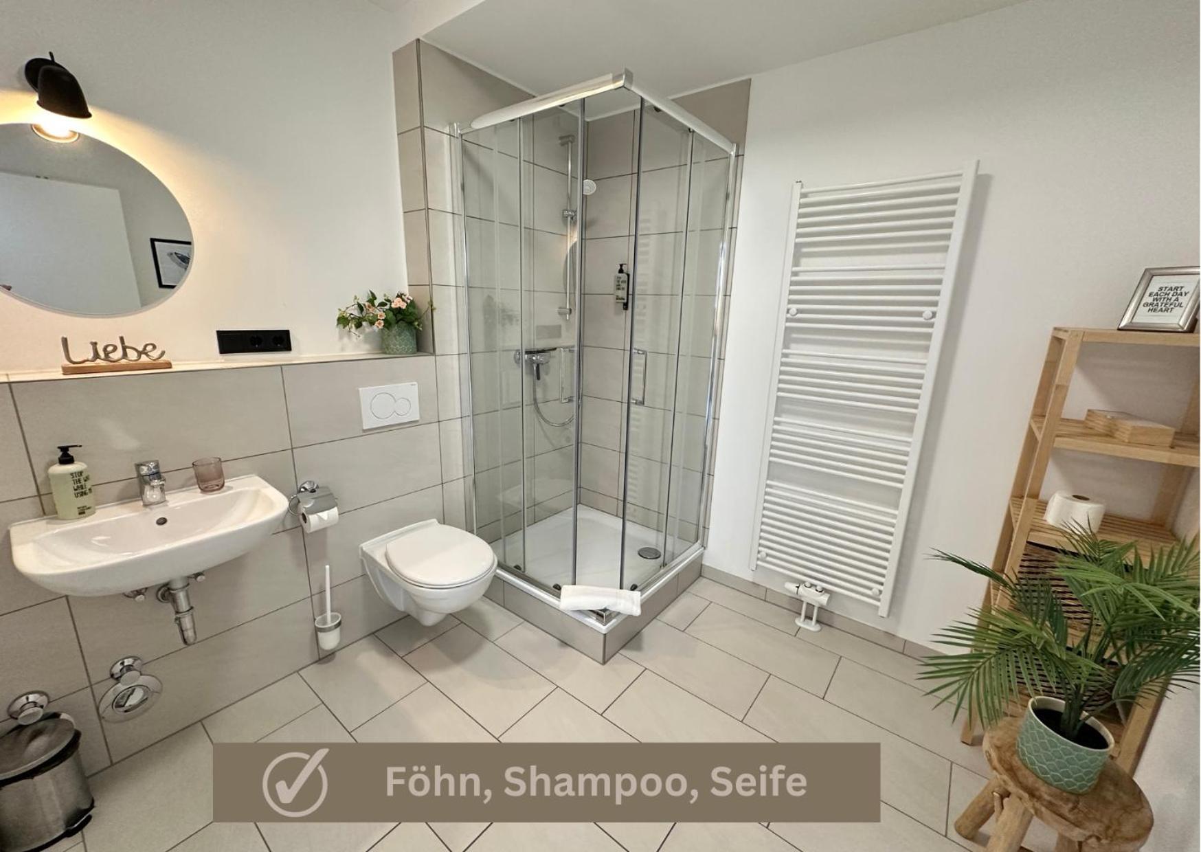 Buddha - Stadtnah, Balkon, Parkplatz, E-ladestation Fuer Autos & Fahrraeder, Fitnessstudio